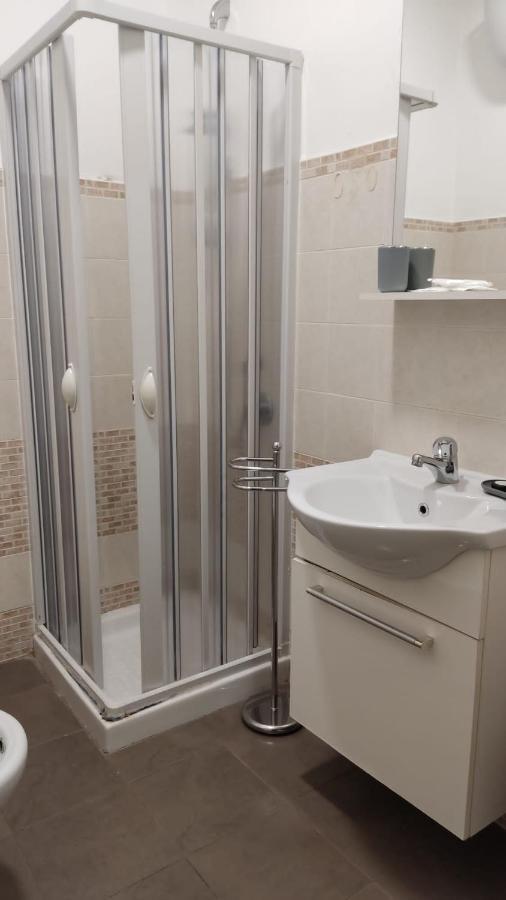 Civico 83 Bed & Breakfast Реджо ди Калабрия Екстериор снимка