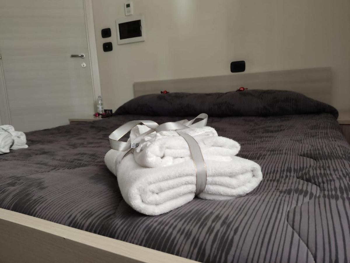 Civico 83 Bed & Breakfast Реджо ди Калабрия Екстериор снимка
