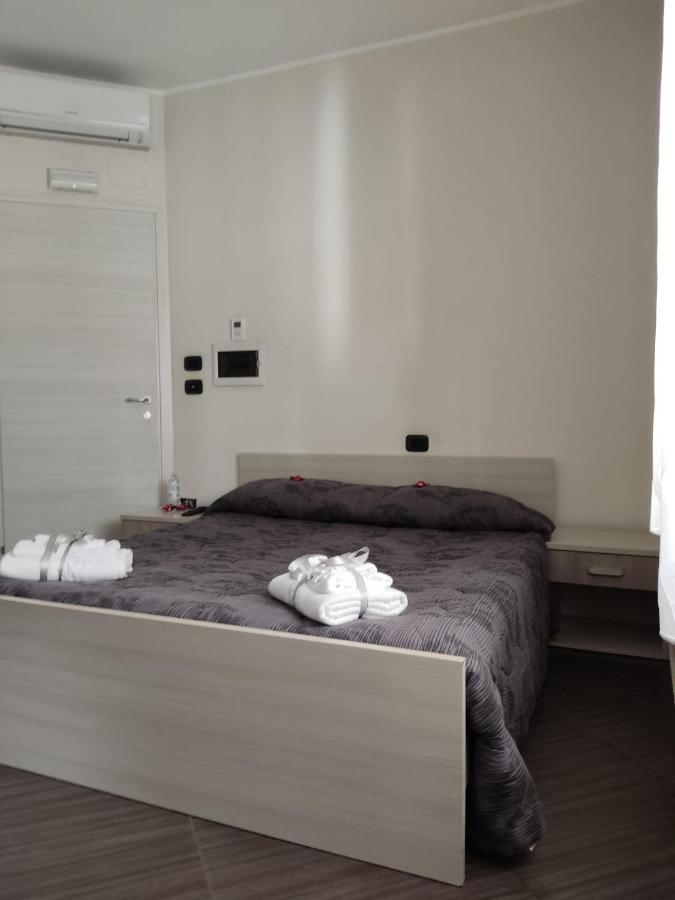 Civico 83 Bed & Breakfast Реджо ди Калабрия Екстериор снимка