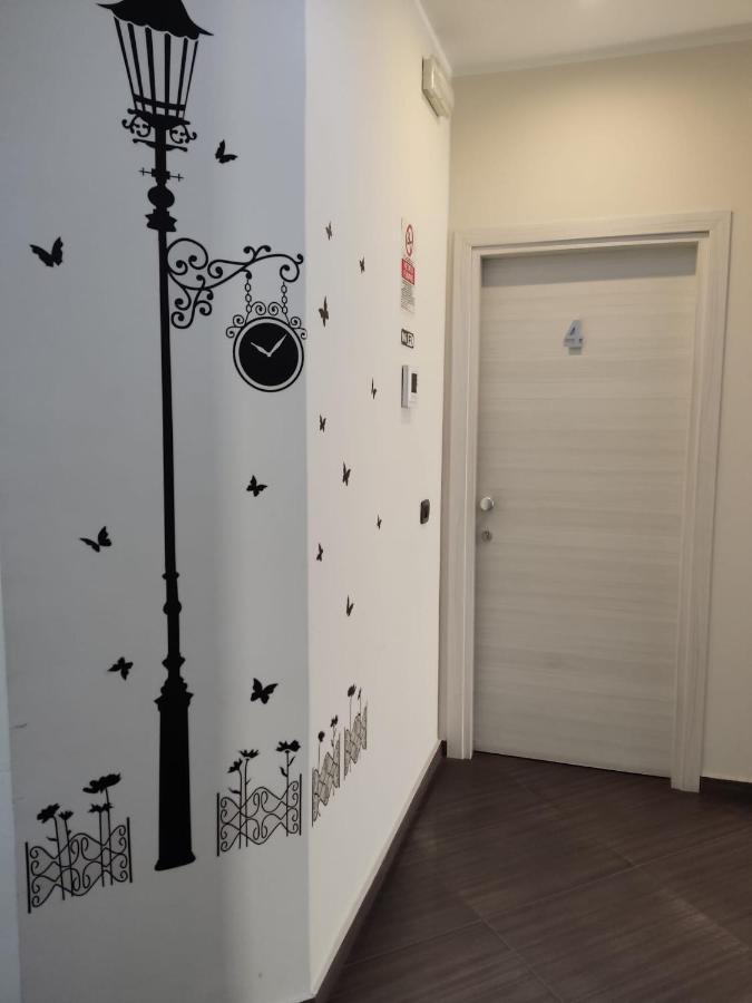 Civico 83 Bed & Breakfast Реджо ди Калабрия Екстериор снимка