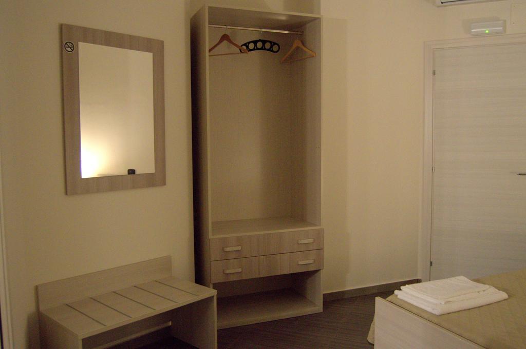 Civico 83 Bed & Breakfast Реджо ди Калабрия Екстериор снимка